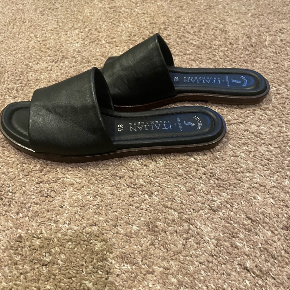 Italian Shoemakers Black Slide Sandals